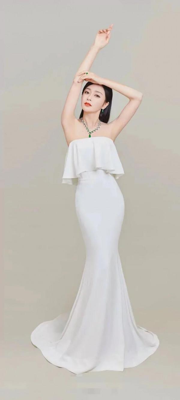 秦嵐《突圍》齊本安背後的女人強勢歸來,曾因黃曉明賠千萬違約金 秦嵐《突圍》齊本安背後的女人強勢歸來,曾因黃曉明賠千萬違約金