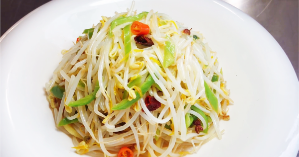 每逢佳節胖三斤，建議多吃8種&OpenCurlyDoubleQuote;刮油&rdquo;食物，清爽解膩，健康營養