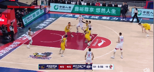 祝銘震20+7吳冠希空砍21+10 廣州擒江蘇送對手10連敗