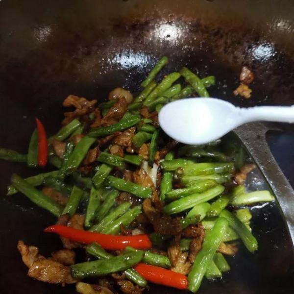 乾煸四季豆燒肉，幹香味美，下飯神器