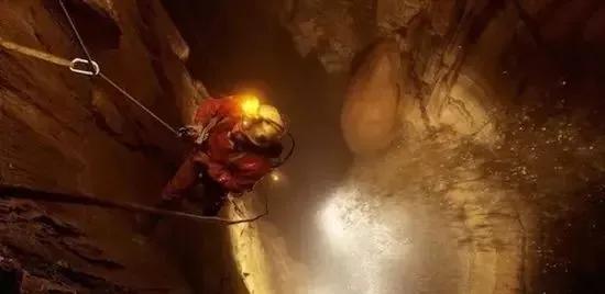 真正的地球深處是這個樣子！沒有地獄也沒有地底人，我們都被騙了