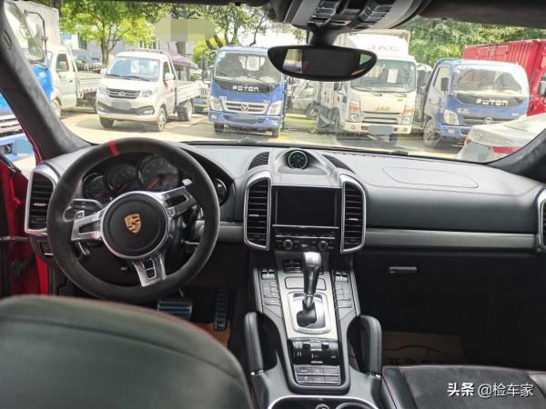 絕版4.8L卡宴GTS,八年貶值140萬,55萬買這輛效能SUV值不值? 絕版4.8L卡宴GTS,八年貶值140萬,55萬買這輛效能SUV值不值?