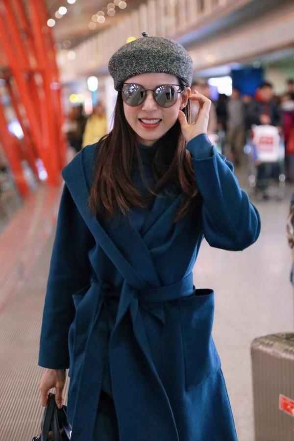 66年的李若彤素顏也很抗打,不僅身材好還很會穿,狀態不輸同齡人 66年的李若彤素顏也很抗打,不僅身材好還很會穿,狀態不輸同齡人