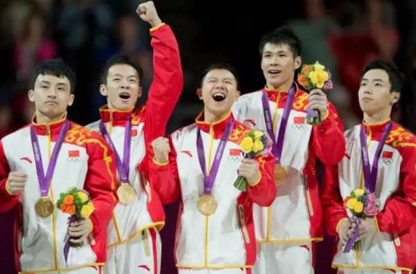 人生贏家佔旭剛：19歲進國家隊，取得世界舉重冠軍，退役迎娶空姐