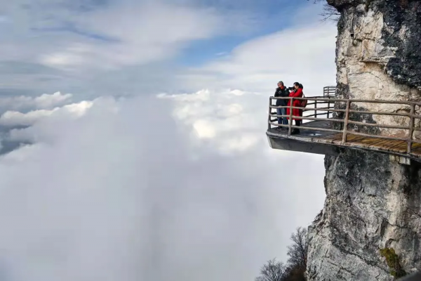 火速圍觀！新華社等多家媒體爭相報道雲端上的絕美秋色