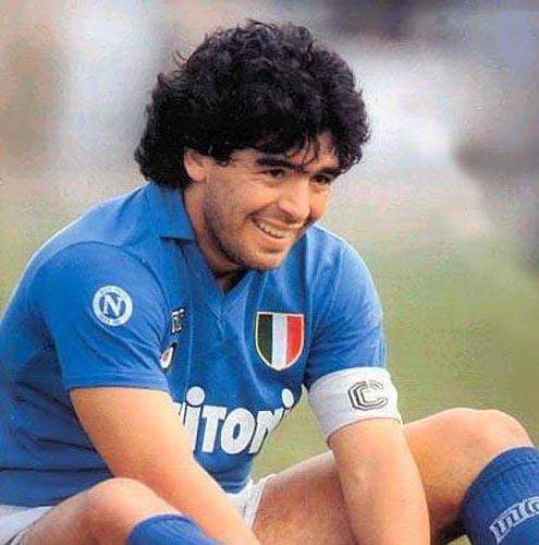 梅西都是隊裡大高個，世界足球歷史最矮11人超級陣容，誰能擋我？