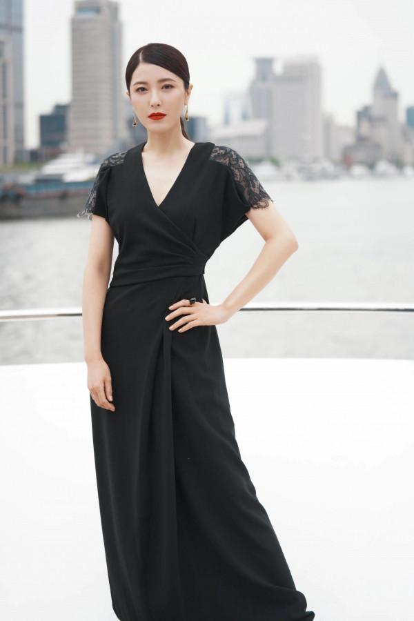 十位女星養眼美圖欣賞，個個美若天仙，你最喜歡誰呢？