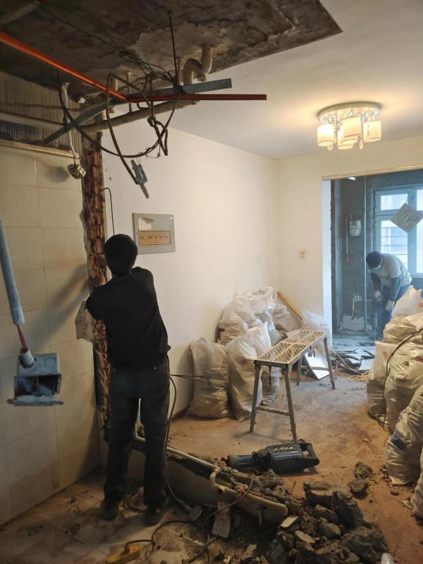 樓下裝修拆除承重牆可以嗎？