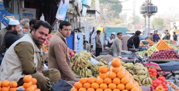 中國小夥娶巴基斯坦富商女兒，談婚論嫁時，岳父直接送一條商業街