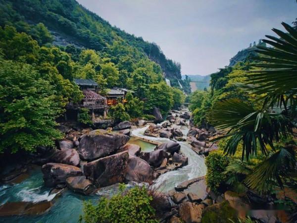 隱藏在江西山區的神仙山谷，耗資28億打造，過個週末人均幾百元？
