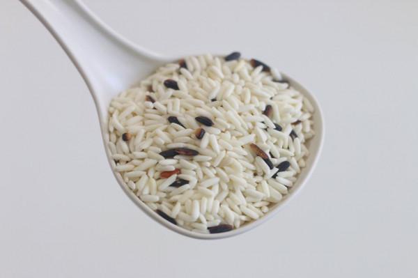 上班帶飯吃什麼?午餐肉飯糰瞭解一下,軟糯可口,不用模具也能做 上班帶飯吃什麼?午餐肉飯糰瞭解一下,軟糯可口,不用模具也能做