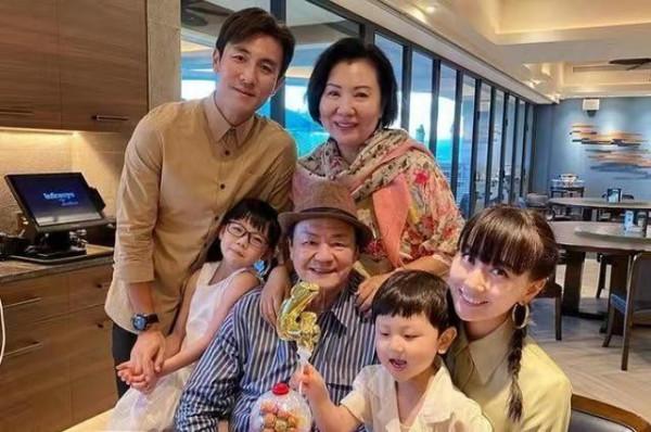 5大美男今昔顏值對比，有人名利雙收越老越帥，有人轉行賣保險