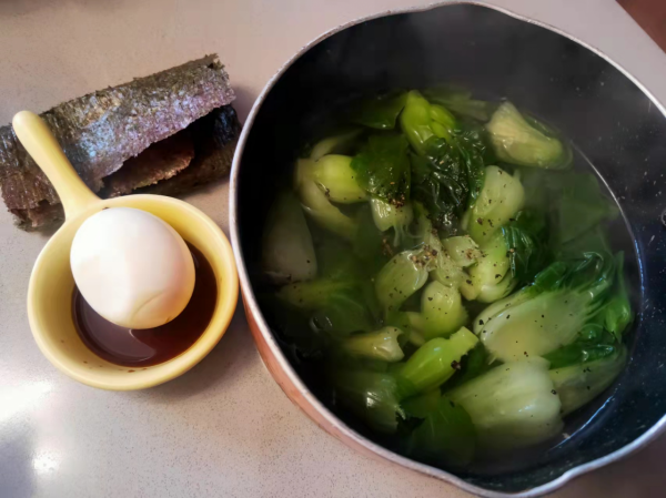 今日體重出爐，一天輕斷食掉兩斤