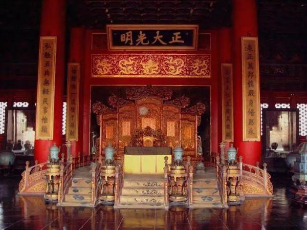 紫禁城宮殿匾額：古代君王的治國理念與政治理想