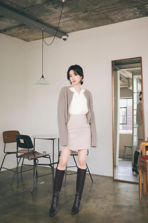 秋天即要滿足通勤,又不失女人味,一件好搭的雪紡襯衫真的是絕了 秋天即要滿足通勤,又不失女人味,一件好搭的雪紡襯衫真的是絕了