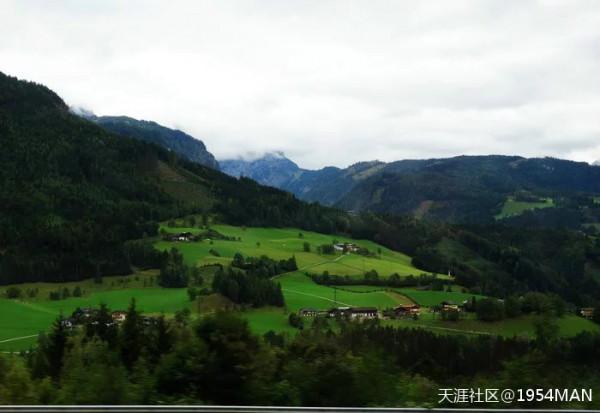 東歐尼泊爾俄羅斯土耳其希臘……退休後，陪你走過山高水長