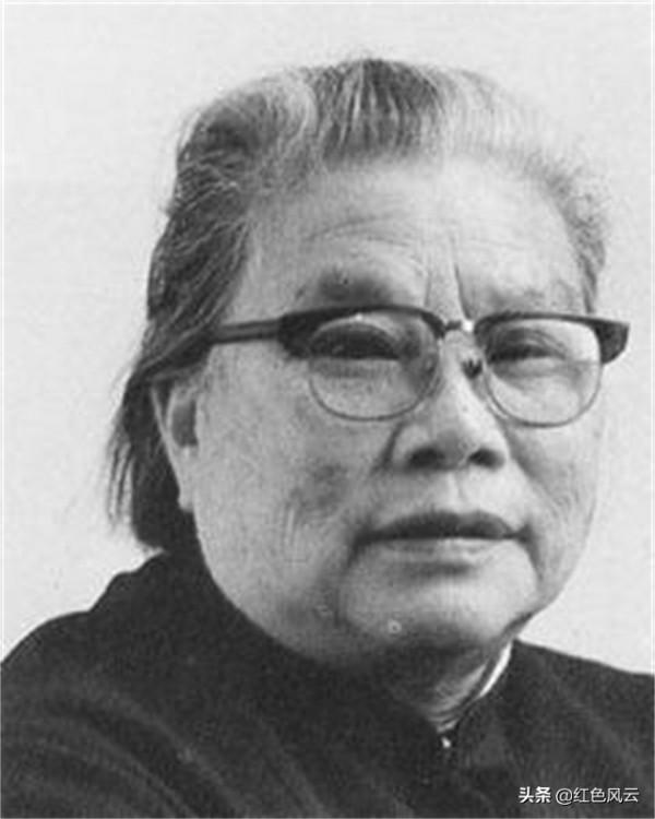 朱德要求見火車司機,大家才知道司機的身份:原來他是朱德的兒子 朱德要求見火車司機,大家才知道司機的身份:原來他是朱德的兒子