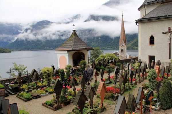 被譽為世界最美的小鎮哈爾斯塔特（奧）.阿爾卑斯八景之八