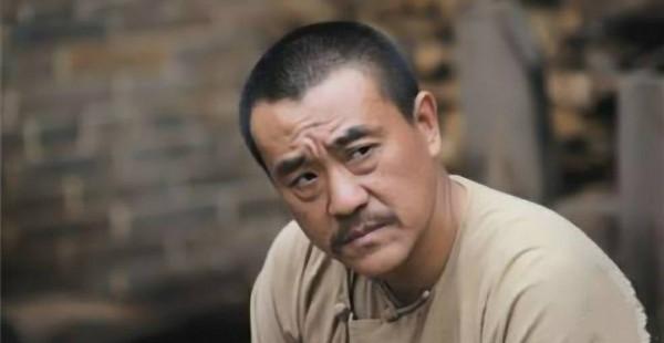 何冰再演斷案的“大人”，今日的“劉墉”不輸當年“宋慈”