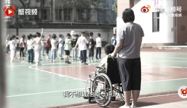 辭高薪入幼兒園陪伴4歲病女：無論發生什麼，你可以永遠相信媽媽