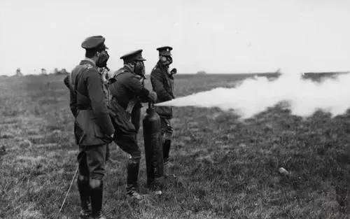 化學武器，淡淡的香味之下是一個個無形“殺手”