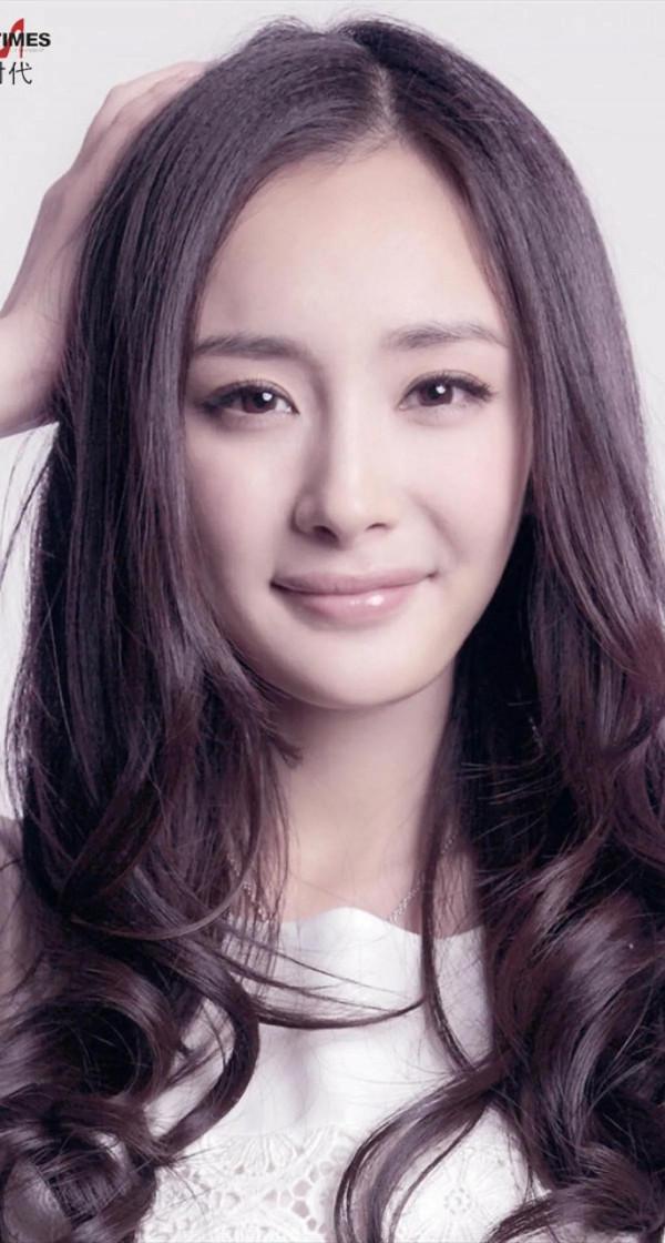 楊冪：優雅迷人，仙氣飄飄