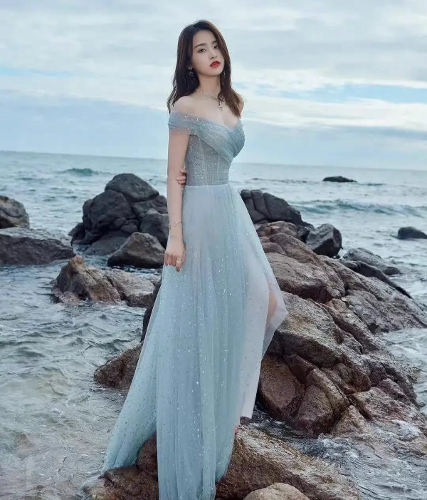 娛樂記憶 | 因為發胖上熱搜的奇女子 金子涵 娛樂記憶 | 因為發胖上熱搜的奇女子 金子涵