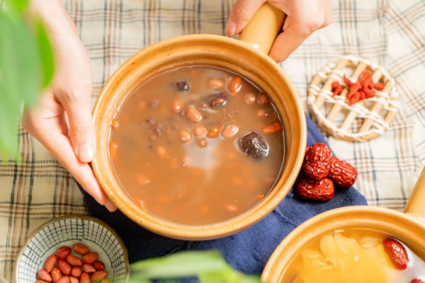 冬天一定多喝它！補血養顏還潤燥，懂行的都這麼煮