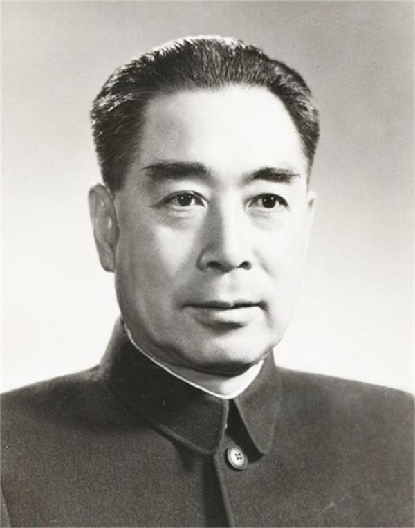 李克農俘獲2名女俘虜，為何要放掉穿長靴的？他的回答讓戰士大悟