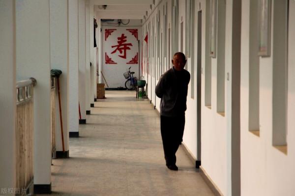 “候鳥式”農村養老火了，70歲老人說：越活越年輕，老了就該這樣