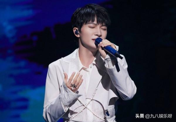 雙十一狂歡夜，“真唱”登上熱度榜，網友一臉疑惑：這不應該嗎