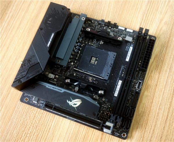 塞尚+肖邦!AMD APU 5600G+迎廣肖邦Pro ITX機箱裝機 塞尚+肖邦!AMD APU 5600G+迎廣肖邦Pro ITX機箱裝機