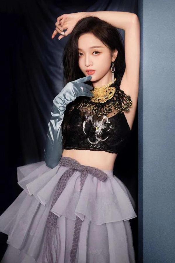 海南“富婆”：吳宣儀