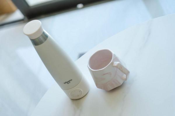 娃物無線恆溫水杯評測:真無線精準加熱隨時隨地給寶寶泡奶 娃物無線恆溫水杯評測:真無線精準加熱隨時隨地給寶寶泡奶