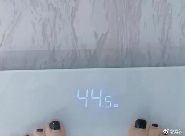 秦嵐，這顏值和體重，沒法比呀