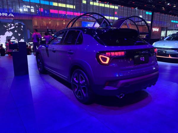 領克迎合市場潮流，推出扁平化設計的領克02，有哪些亮點呢？