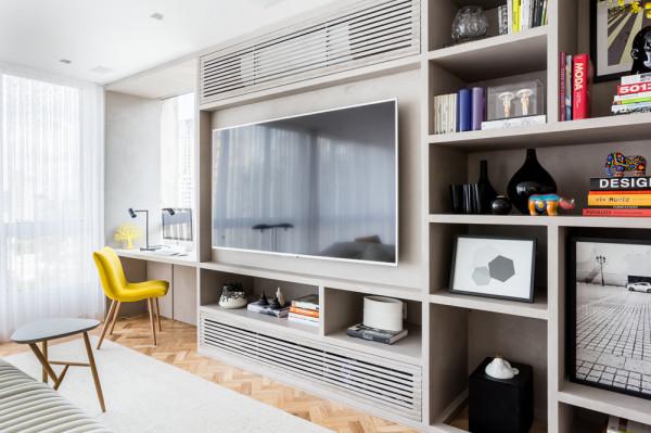 堅持買這套頂樓房,大橫廳打破傳統佈局,沙發放中間有2個客廳了 堅持買這套頂樓房,大橫廳打破傳統佈局,沙發放中間有2個客廳了