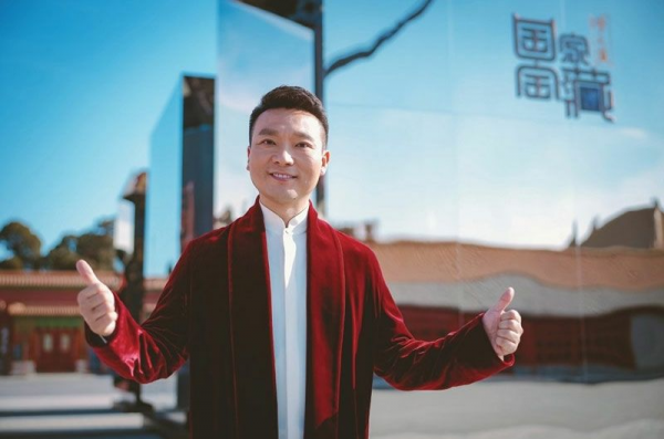 康輝：29歲娶小師妹劉雅潔，結婚21年沒有孩子，風光背後有眼淚