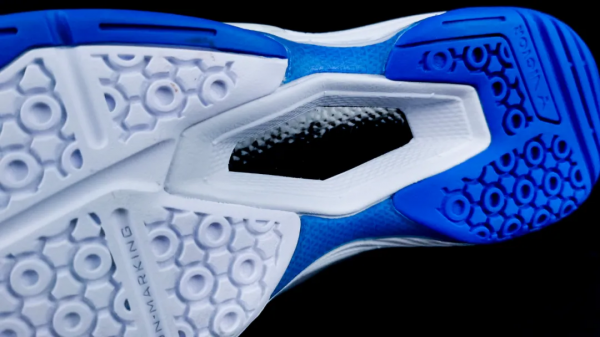 A930首測丨全面類戰靴再升級,穩中求快佔得先機 A930首測丨全面類戰靴再升級,穩中求快佔得先機