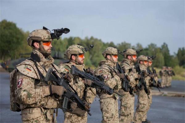 是誰讓德國淪落到馬放南山、全民享樂?沒有政治利益,一心做生意 是誰讓德國淪落到馬放南山、全民享樂?沒有政治利益,一心做生意