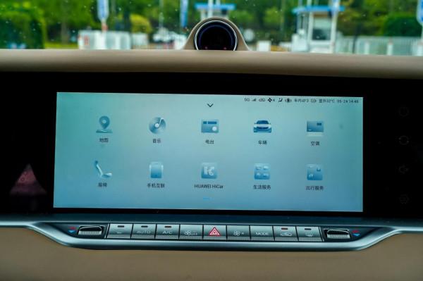 想買安全舒適的SUV，不妨看看這兩款，配主動剎車、自動泊車入位