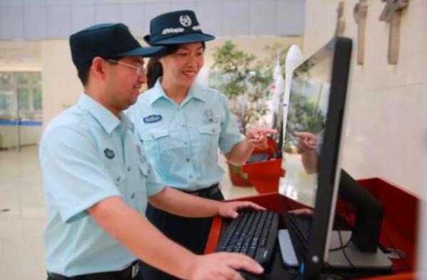 軍隊文職招3290人,六險二金還有正式編制,想報考的要抓住機會 軍隊文職招3290人,六險二金還有正式編制,想報考的要抓住機會