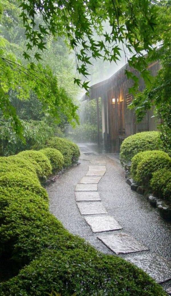 十六歲的李商隱,寫下了唐詩中最美的一場雨,全詩卻無一雨字 十六歲的李商隱,寫下了唐詩中最美的一場雨,全詩卻無一雨字