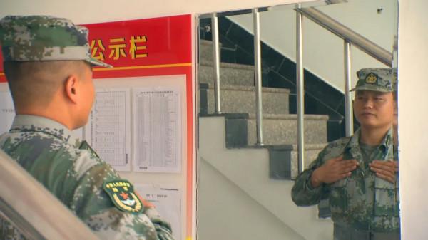 中秋萬家團圓之時,金山有一群人卻沒有回家…… 中秋萬家團圓之時,金山有一群人卻沒有回家……