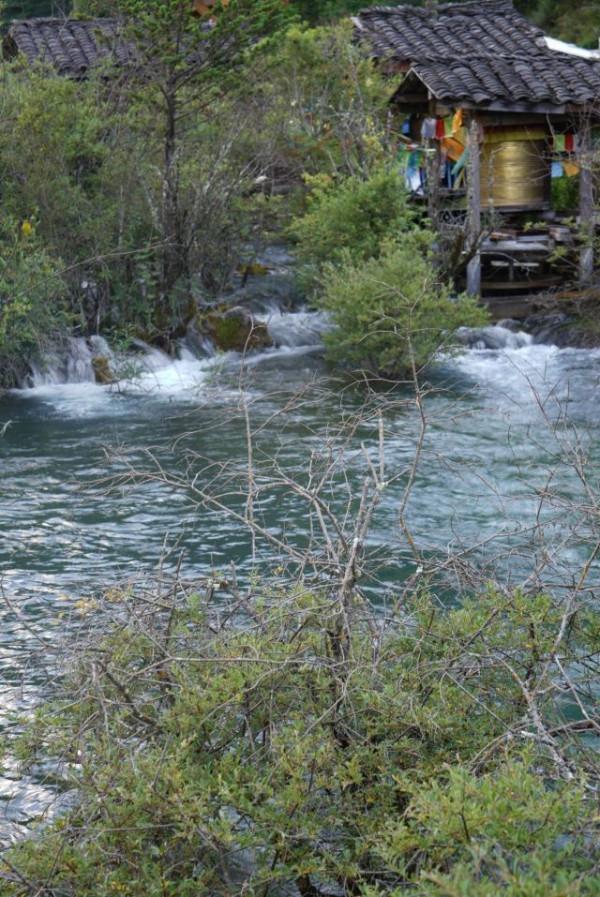 九寨溝+黃龍4天3晚旅遊 九寨溝+黃龍4天3晚旅遊