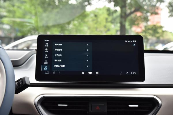 續航增加、動力提升，價格還降了，新款幾何A Pro值得買嗎？