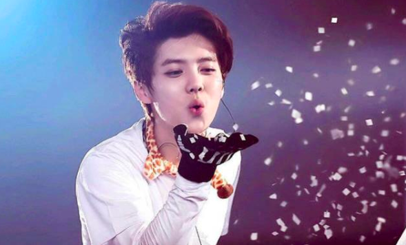 “掃娘風暴”來襲，鹿晗被當作典型批評，他冤不冤？