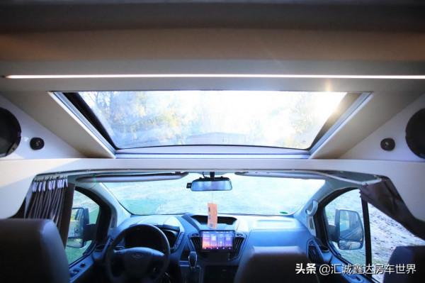 ​省油好開,還能住!5座2.0T動力,帶影音功能!宇通商旅房車來了 ​省油好開,還能住!5座2.0T動力,帶影音功能!宇通商旅房車來了