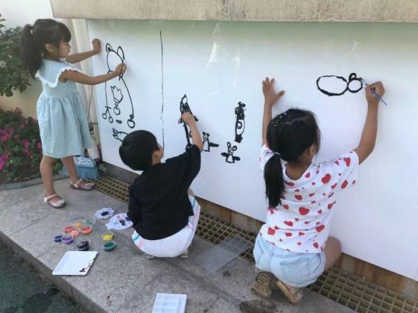 東陽市江北實驗幼兒園唐表園區：繪本塗鴉 童心飛揚