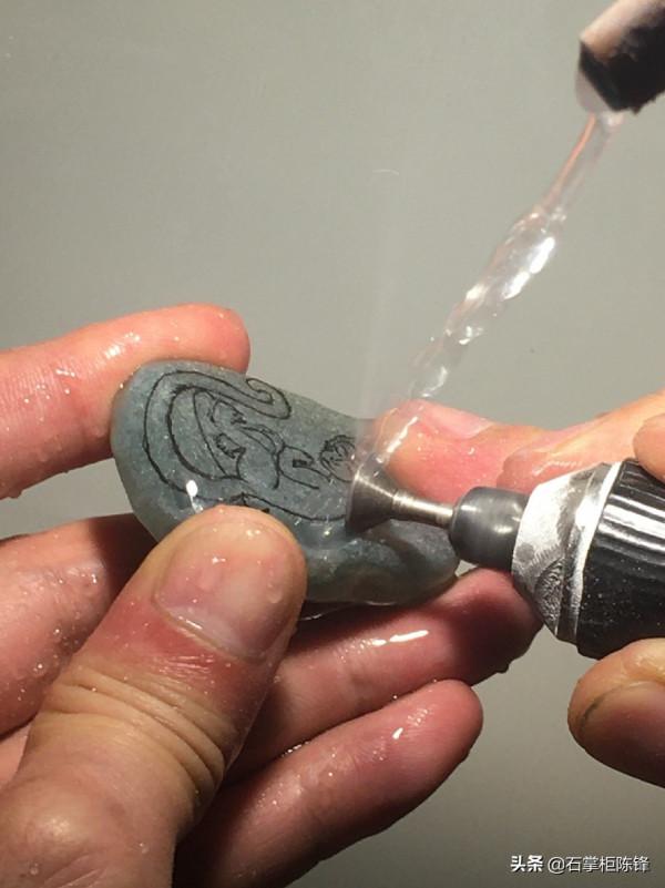 玉雕師誠意之作--靈猴喚起新生有期盼更有無限美好